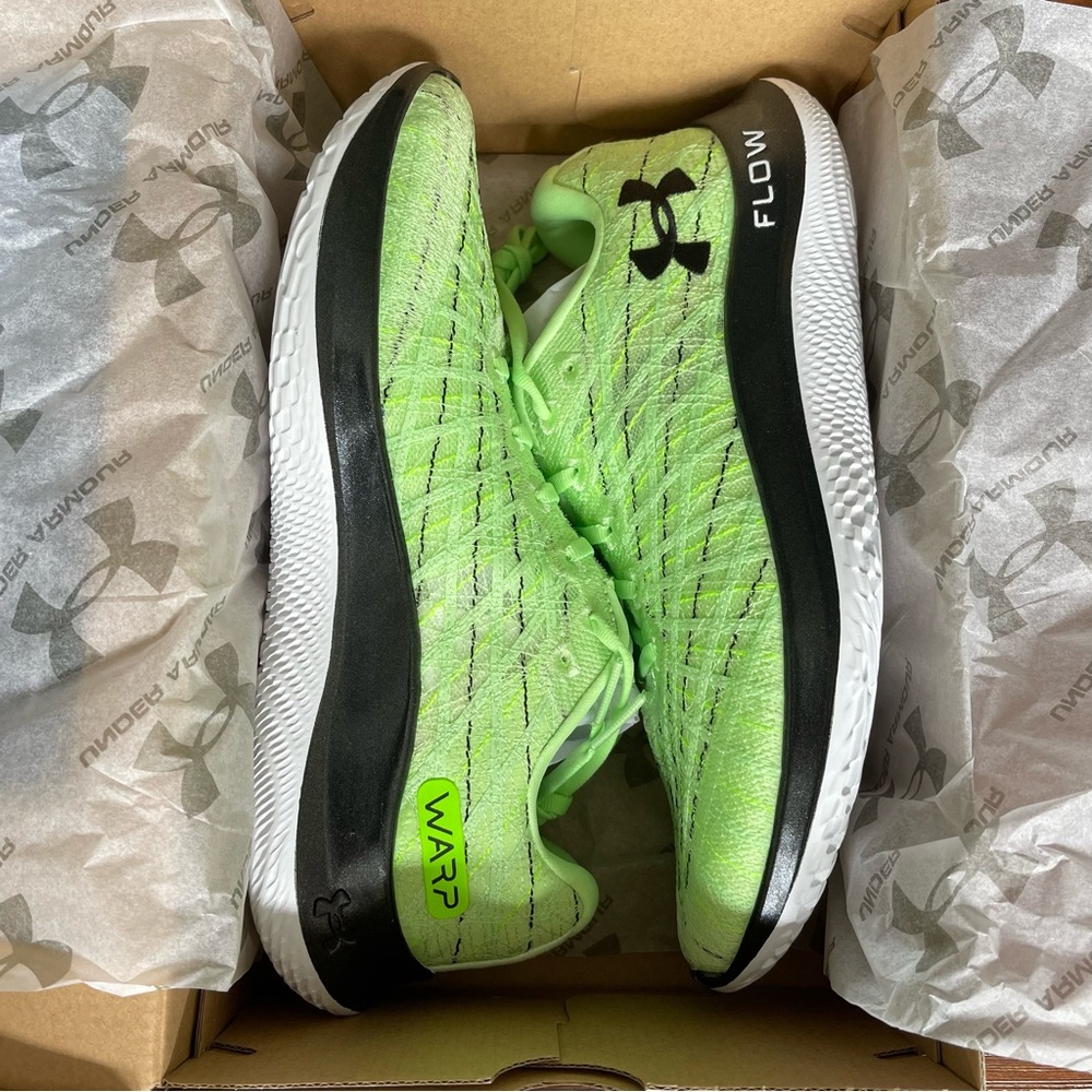 Men’s Size 10 Under Armour Flow Velociti Wind Running Training Shoe with box